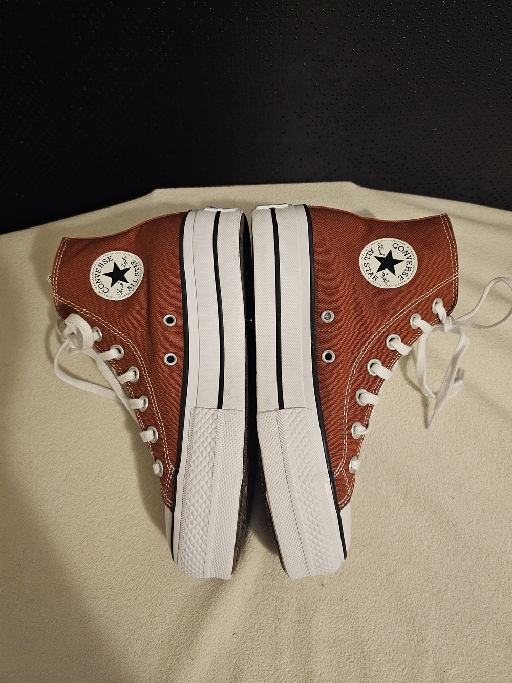 NEW! CONVERSE Wms Lift High-Top Platform Sneakers In Ritual Red/White/black SZ 6 - Picture 5 of 12